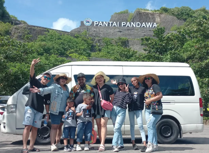 scrnli_UkQCYCE1MHNloE pandawa beach bali